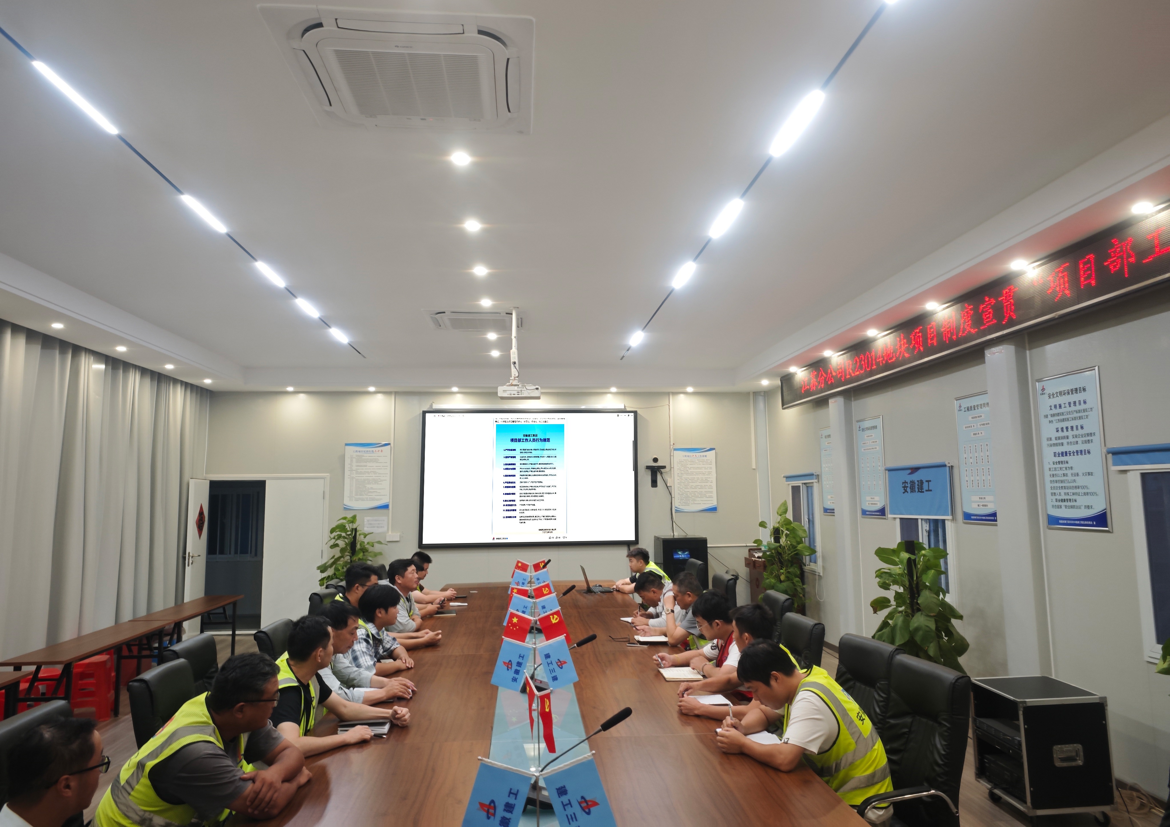 702db57deb06be30545b7e0e9050b4c4_副本.jpg 702db57deb06be30545b7e0e9050b4c4_副本.jpg